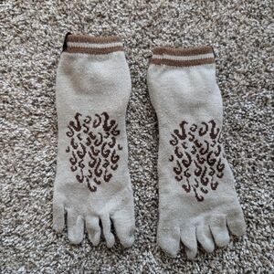 Mens Novelty "The Hobbit" Toe Socks - Tan and Brown